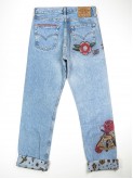 Jeans Levi's 501 con tattoo old school