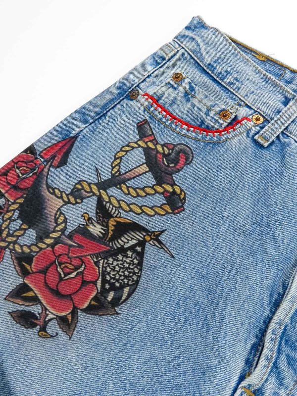 Jeans Levi's 501 con tattoo old school