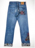 Jeans Levi's 501 con tattoo old school