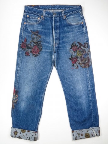 Levi's 501 jeans with old school tattoo