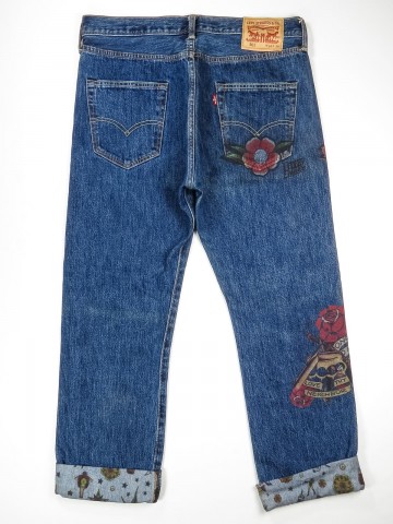 Levi's 501 jeans with old school tattoo