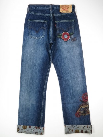 Levi's 501 jeans with old school tattoo