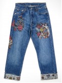 Jeans Levi's 501 con tattoo old school