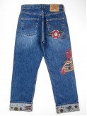 Jeans Levi's 501 con tattoo old school