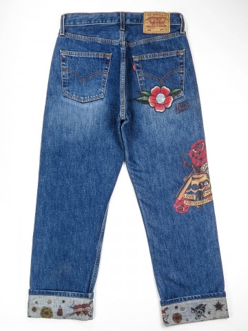 Levi's 501 jeans with old school tattoo