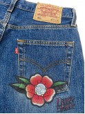 Jeans Levi's 501 con tattoo old school