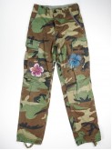 Pantaloni mimetici BDU con ibisco