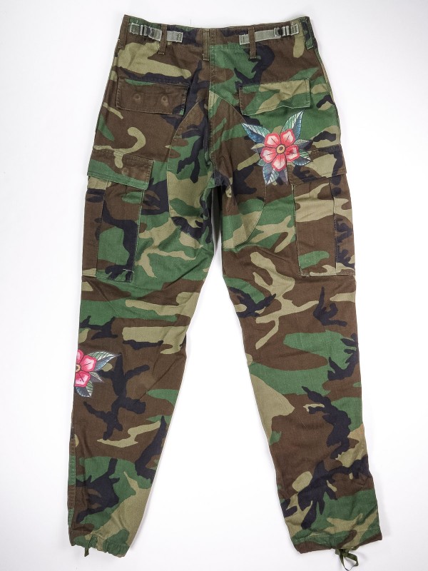 Pantaloni mimetici BDU con fiori old school